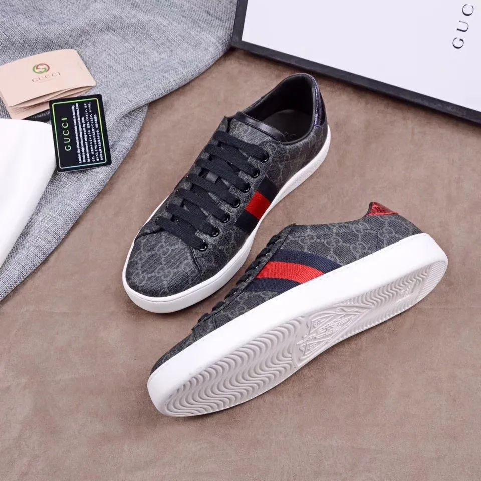 👟👟Ex-factory price 420👟👟 Newly upgraded high version of men's and women's wear, (GUCCI) official website's latest casual and fashionable couple shoes, hot style The style is simple and elegant, exclusive for couples. Unique official website latest brand elements 👑 original Gucci decoration, fashionable and generous, original material cowhide ✅ sheepskin lining, official website designated wear-resistant casual outsole, real-life photos of classic models in the counter, women's 35-40, men's 38--44 sizes